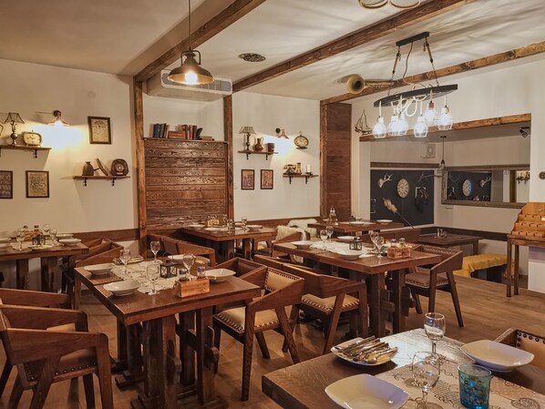 Dining - Luxury room in Plitvice lakes (Plitvice lakes)
