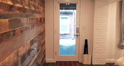 Designer Apartment with Brand New Bathroom and All the Amenities!