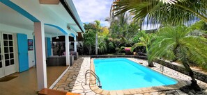 Utomhuspool
