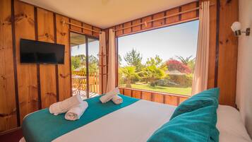 1 bedroom, iron/ironing board, free cribs/infant beds, bed sheets