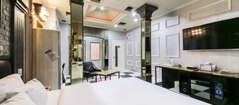 Sharp Business Hotel