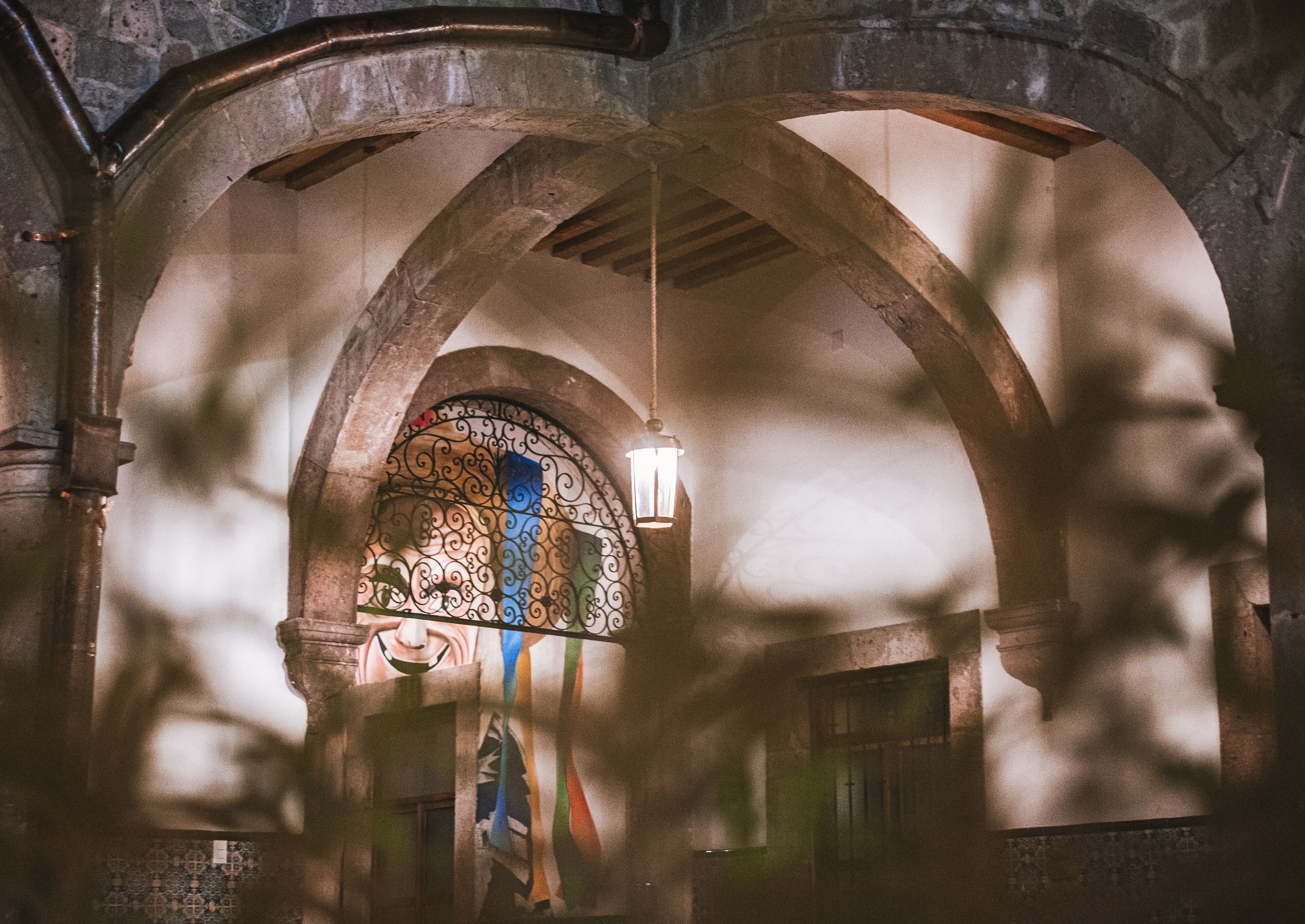 60-inch flat-screen tv with cable channels, tv