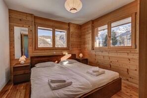5 makuuhuonetta, silitysrauta/-lauta, Wi-Fi, vuodevaatteet