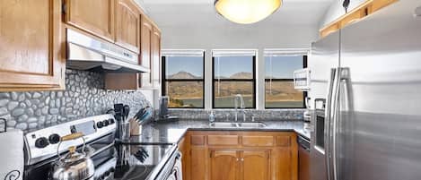 Fridge, microwave, oven, stovetop