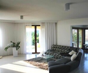 TV, fireplace - Willa Karkonosze / Karpacz (Jezow Sudecki)