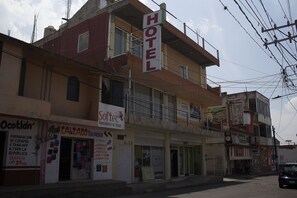 Front of property - OYO Hotel Trigos De Oro,San Luis Teolocholco Park (Teolocholco)