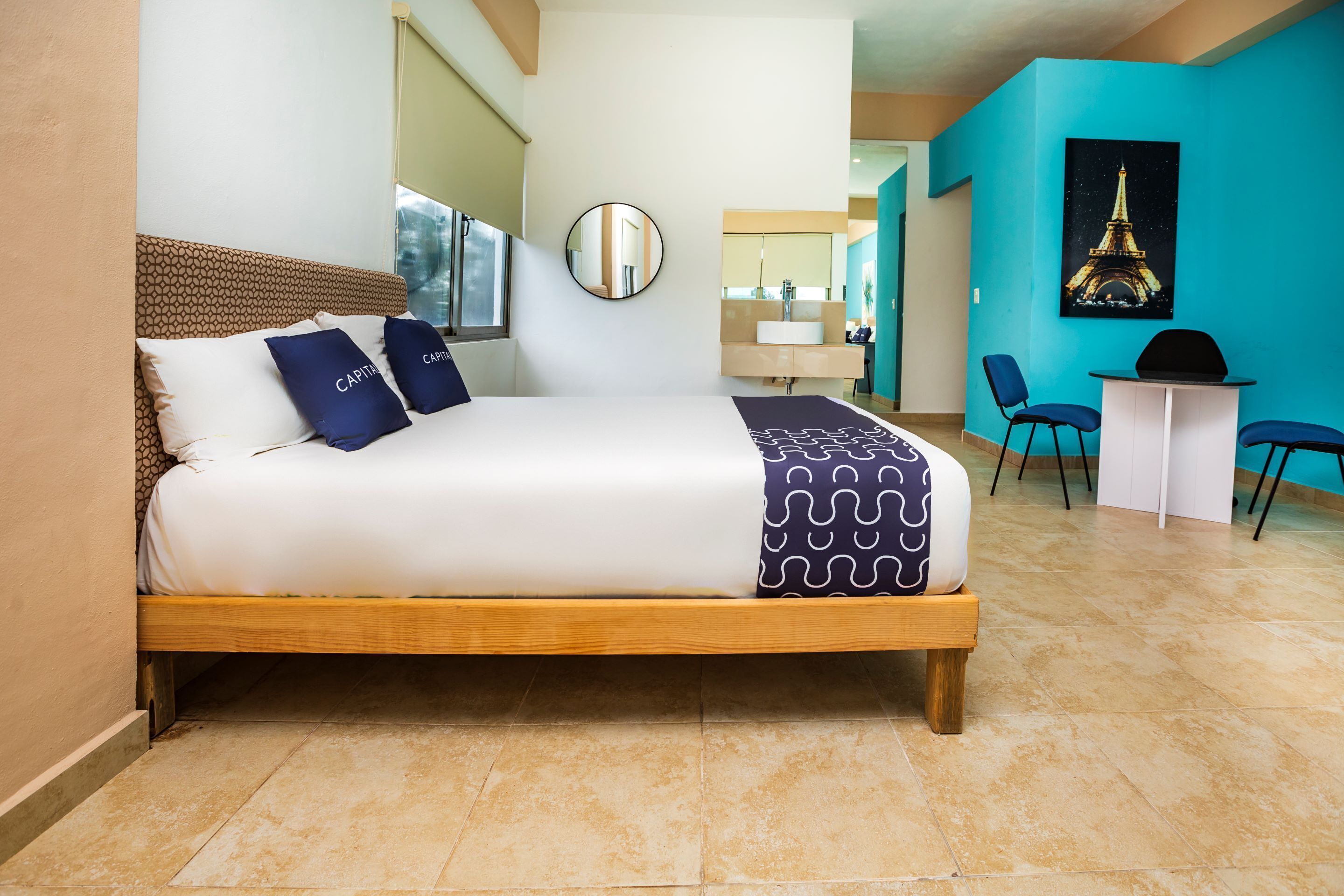 standard room (3 double beds) | 1 bedroom, bed sheets