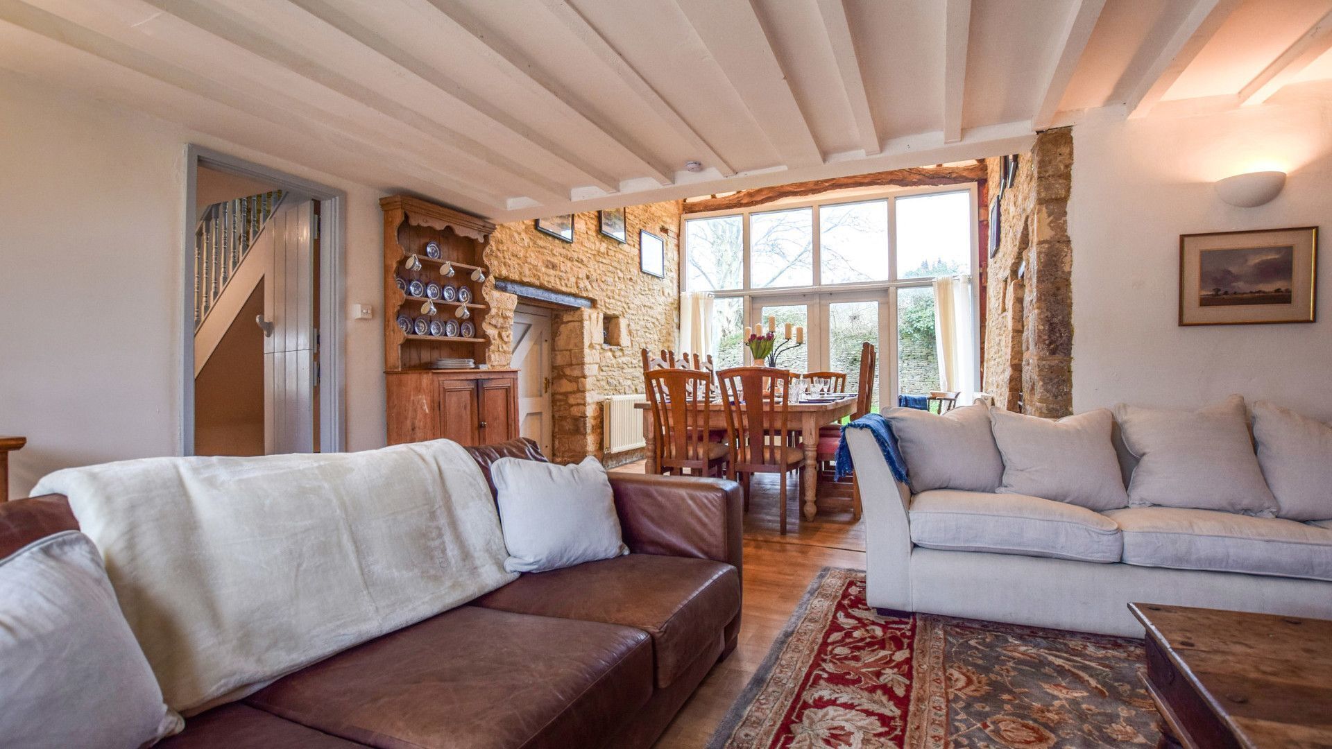 TV, fireplace, table tennis, books