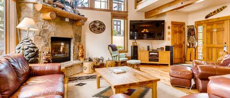 TV, fireplace, DVD player