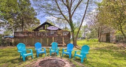 Welcome to Your Retreat by the Lake!