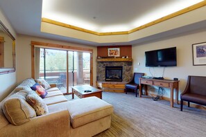 TV, fireplace, DVD player