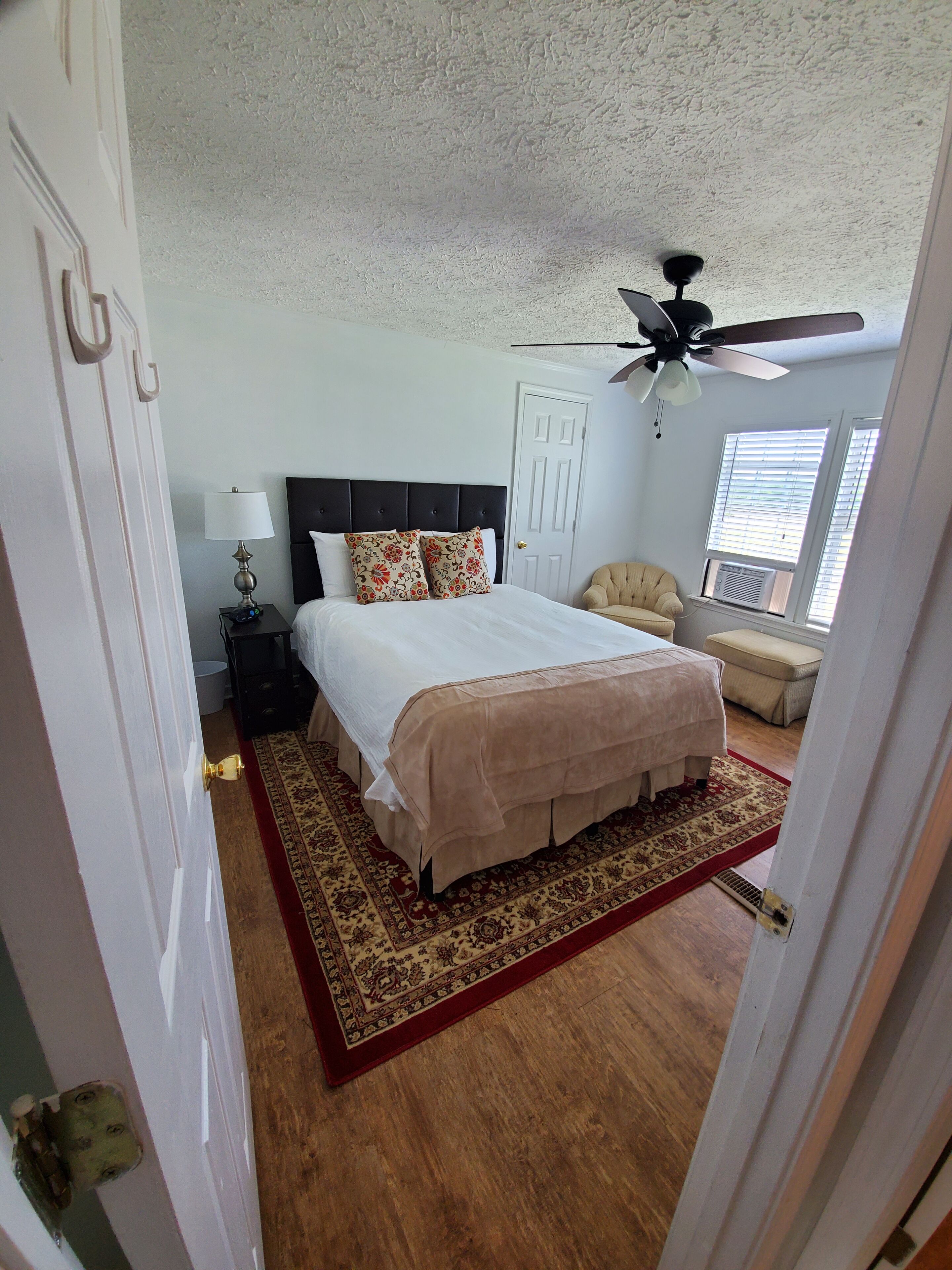 4 間睡房、Wi-Fi、床單