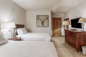 3 dormitorios, tabla de planchar con plancha, Internet gratis