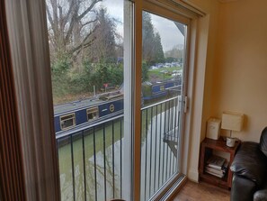 Interior - Waterfront Apartment In The Heart Of St Neots (Saint Neots)