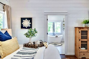 1 bedroom, memory-foam beds, iron/ironing board, free WiFi