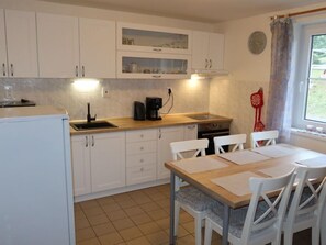 Fridge, microwave, oven, dishwasher