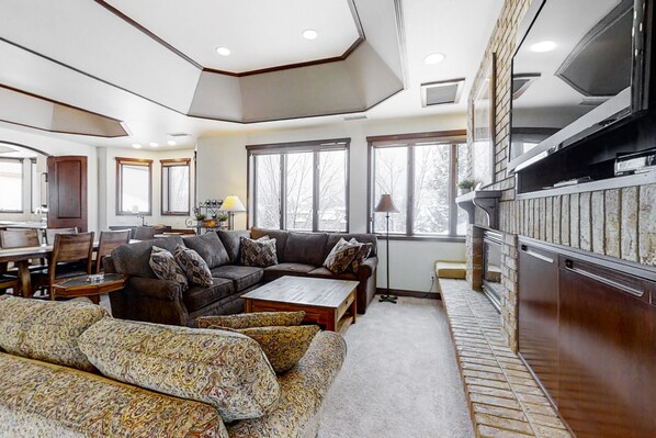 TV, fireplace, DVD player, stereo