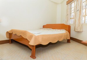 Kamar Double | Meja kerja, Wi-Fi gratis, dan seprai linen