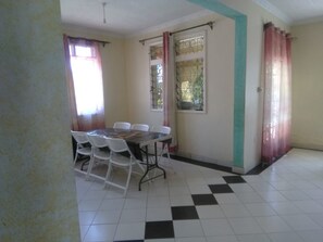 Café da manhã continental grátis todos os dias