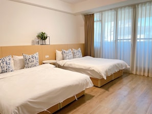 Chambre Quadruple (no parking)