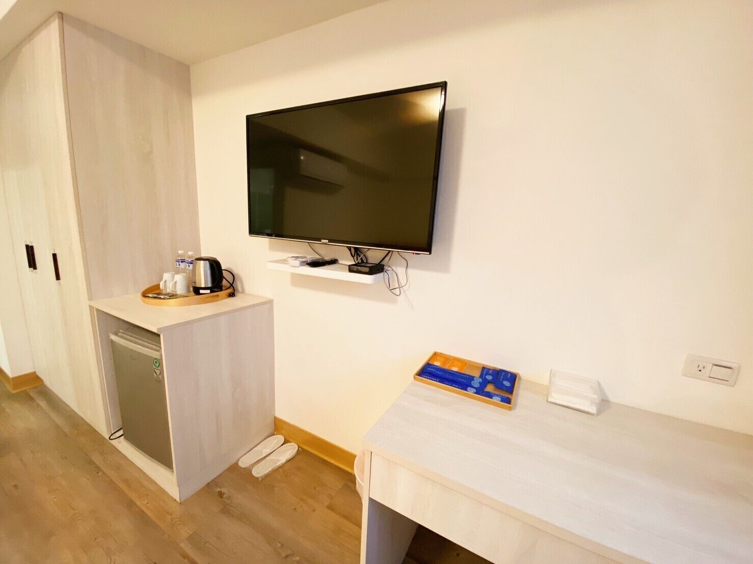 economy double or twin room (no parking) | 1 bedroom, premium bedding, desk, blackout curtains