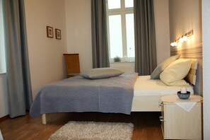2 bedrooms