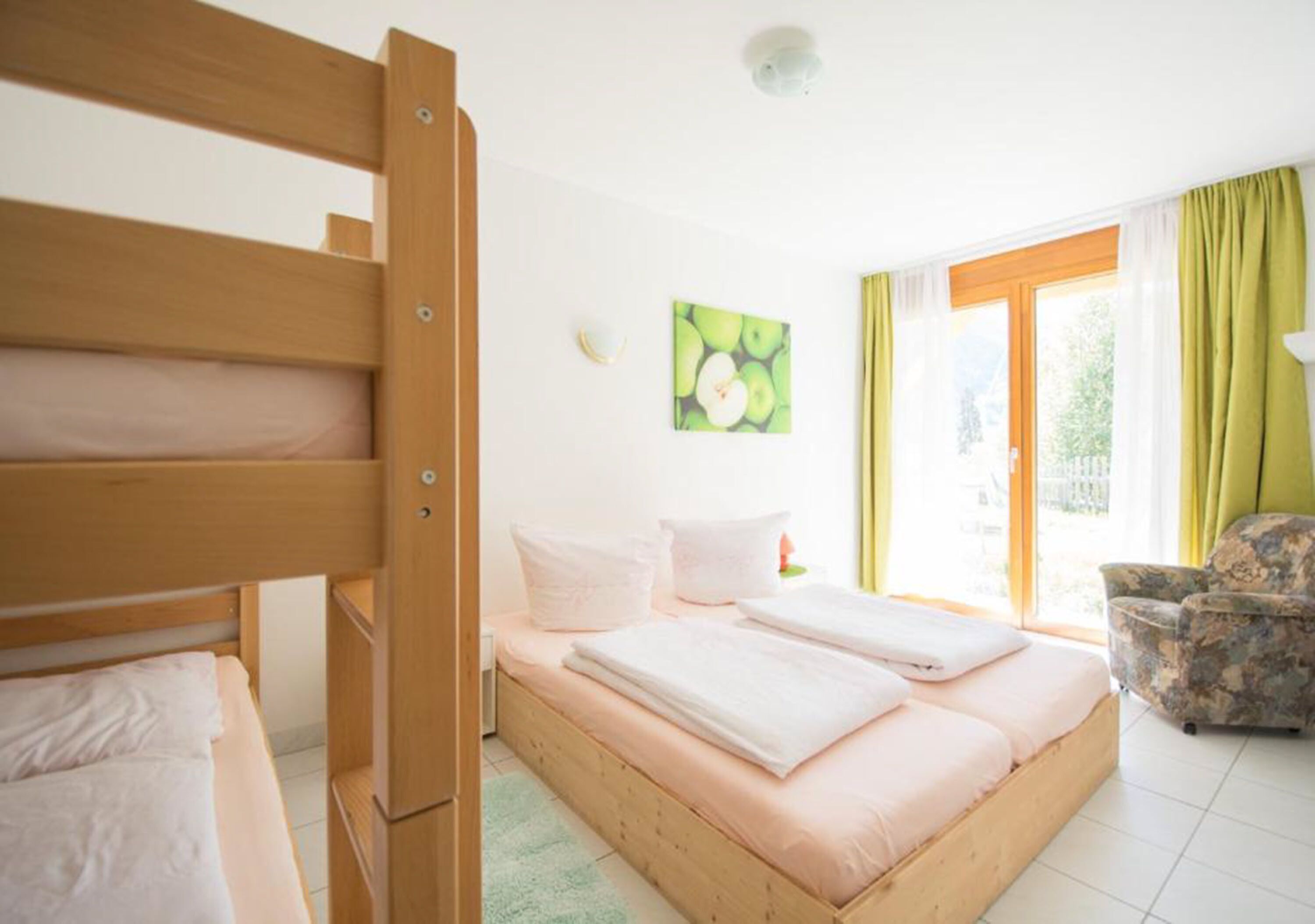 Wifi gratis y ropa de cama 