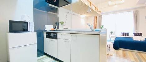 Desk, iron/ironing board, free WiFi, bed sheets