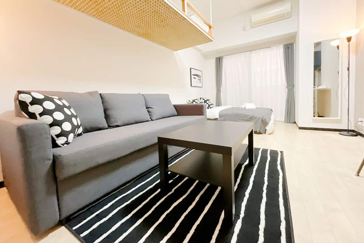 Studio with Balcony 304, Non Smoking | Desk, iron/ironing board, free WiFi, bed sheets