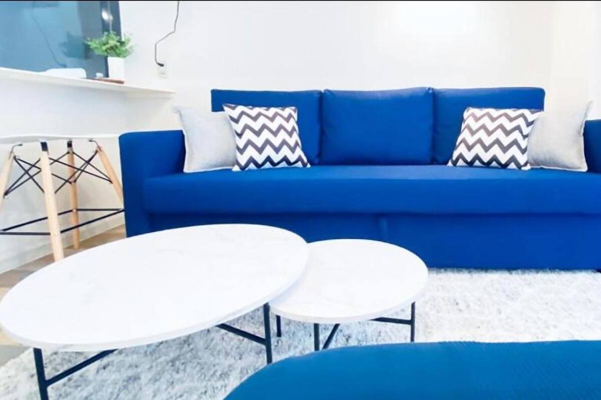 Estudio, balcón (603) | Escritorio, tabla de planchar con plancha, wifi gratis y ropa de cama