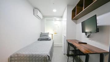 Standard Room | Desk, laptop workspace, free WiFi