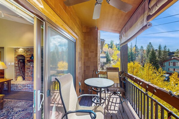 屋外ダイニングエリア