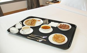 Breakfast (INR 80 per person)