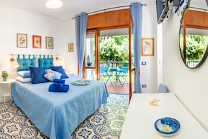 2 Schlafzimmer, Schreibtisch, Bügeleisen/Bügelbrett, WLAN
