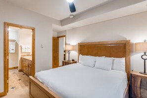 2 bedrooms, iron/ironing board, Internet, bed sheets