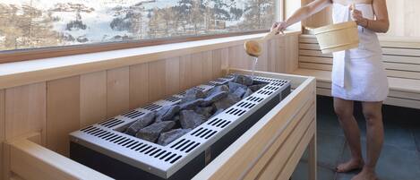 3 salas de tratamiento y masajes