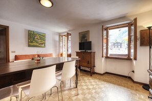 Apartment, 2 Bedrooms, Balcony, Mountain View (Piazza 1) | Living area | TV - Incanto Walser Apartments PIAZZA (Macugnaga)