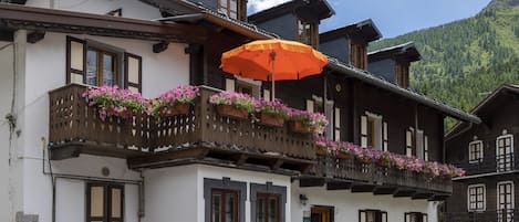 Apartment, 2 Bedrooms, Balcony, Mountain View (Piazza 1) | Terrace/patio