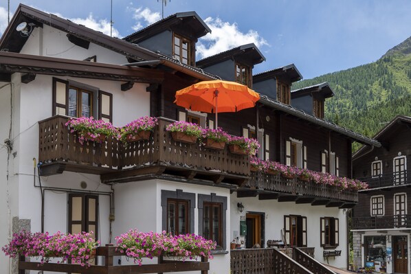 Apartment, 2 Schlafzimmer, Balkon, Bergblick (Piazza 1) | Terrasse/Patio