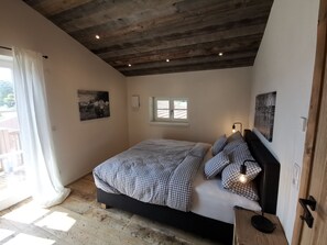 3 habitaciones, wifi gratis y ropa de cama