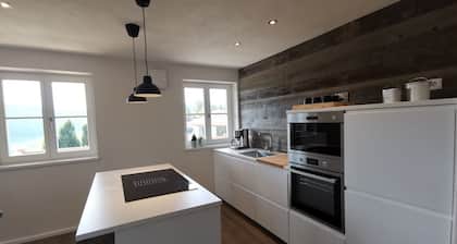 -mountain view- * 3 bedrooms * balcony * 140sqm * max 6 people * non-smoker
