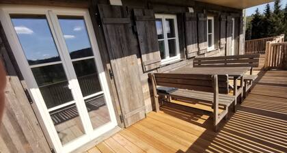 -mountain view- * 3 bedrooms * balcony * 140sqm * max 6 people * non-smoker