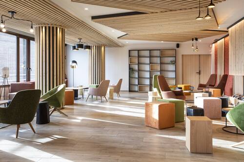 Coin salon dans le hall