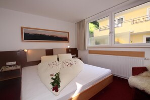2 Schlafzimmer, Bügeleisen/Bügelbrett, kostenloses Internet
