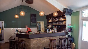 Snack bar