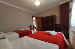 6 Schlafzimmer, Bügeleisen/Bügelbrett, kostenloses WLAN, Bettwäsche
