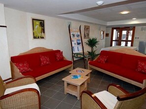 Living room - Snug Apartment in ski Area With top of Over 3 km. Heights (Orcieres)