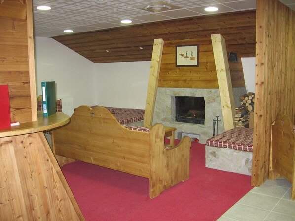 Living room - Snug Apartment in ski Area With top of Over 3 km. Heights (Orcieres)