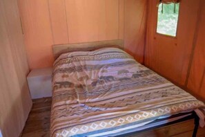 ファミリー テント | 2 室のベッドルーム、ベビーベッド