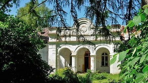 Exterior - Compact Studios on an Estate With an 18th Century Palace (Gmina Stary Zamosc)